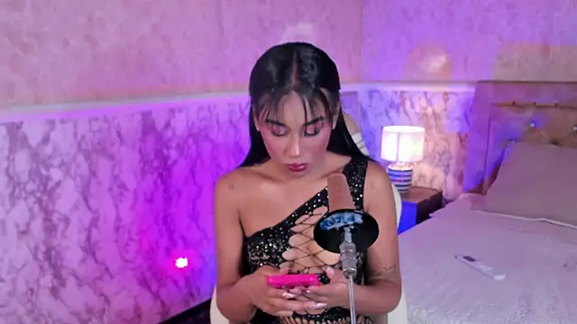 Snapshot of Horny_Brunette_ chatting on 03/25/26, 04:23 Horny Brunette online show from 03/25/26, 04:23