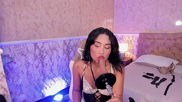 Snapshot of Horny_Brunette_ chatting on 04/01/26, 03:52 Horny Brunette online show from 04/01/26, 03:52