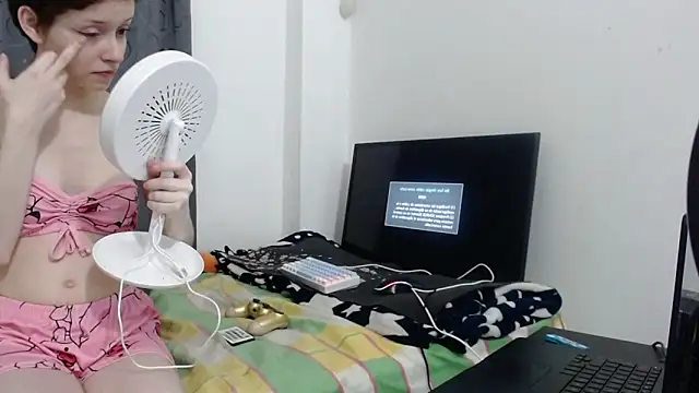 Fantasy-Dreams online show from 05/16/26, 03:05