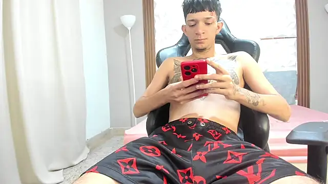 Hot Gaara  online show from 04/09/26, 03:41