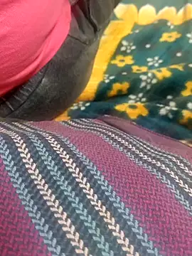 Snapshot of tamil_ineya chatting on 03/18/26, 01:42 tamil ineya online show from 03/18/26, 01:42