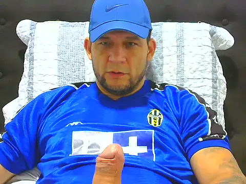 Snapshot of altenori chatting on 06/20/26, 10:37 altenori online show from 06/20/26, 10:37