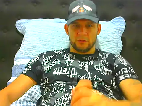 Snapshot of altenori chatting on 06/04/26, 08:46 altenori online show from 06/04/26, 08:46