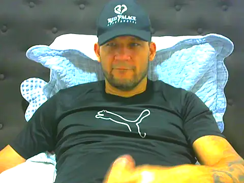 Snapshot of altenori chatting on 06/11/26, 03:25 altenori online show from 06/11/26, 03:25