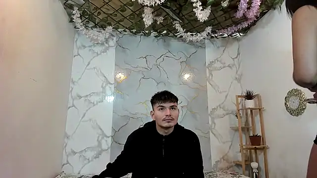 Nahomi hot 77 online show from 05/30/26, 01:06