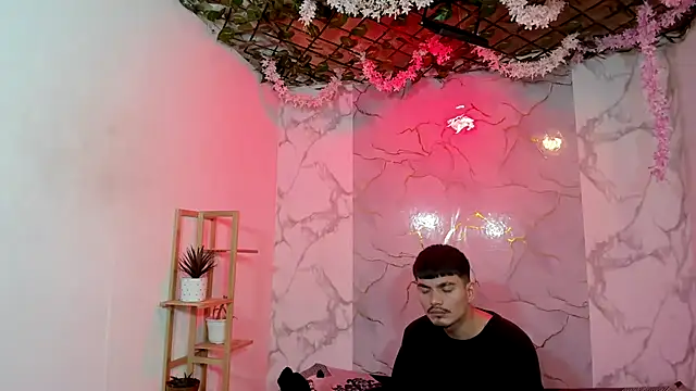Nahomi hot 77 online show from 05/11/26, 12:17