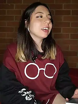 Petite CherryX online show from 05/01/26, 01:43