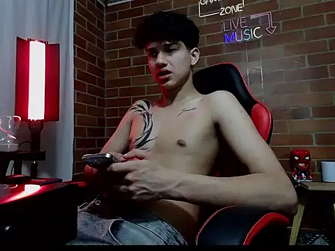 Kurtt   online show from 03/27/26, 08:26