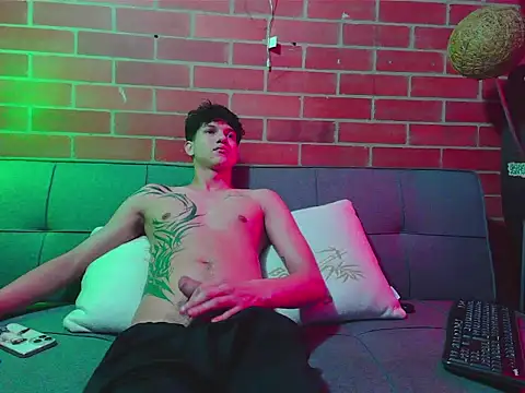 Kurtt   online show from 04/22/26, 10:27