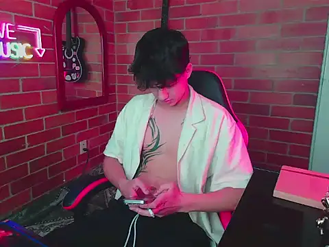 Kurtt   online show from 04/27/26, 04:16