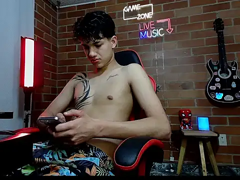 Kurtt   online show from 03/24/26, 03:28