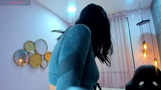 Snapshot of Magic_katt chatting on 05/16/26, 10:36 Magic katt online show from 05/16/26, 10:36
