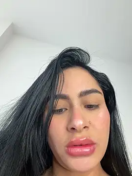 Snapshot of MoraFit_ chatting on 03/24/26, 03:01 MoraFit online show from 03/24/26, 03:01