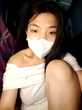 Snapshot of Yuki-min chatting on 03/18/26, 10:40 Yuki-min online show from 03/18/26, 10:40