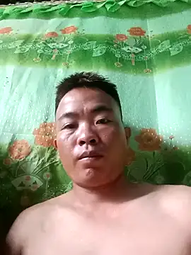 boy-pho- online show from 04/15/26, 12:16