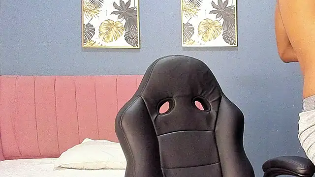 tom strong1 online show from 03/31/26, 12:01