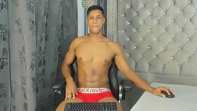 tom strong1 online show from 04/13/26, 12:14