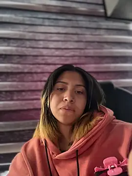 Snapshot of Laila_LS chatting on 04/04/26, 03:18 Laila LS online show from 04/04/26, 03:18