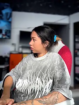 Snapshot of Laila_LS chatting on 04/07/26, 01:24 Laila LS online show from 04/07/26, 01:24