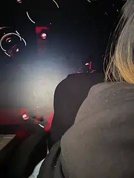 Snapshot of Laila_LS chatting on 03/28/26, 01:34 Laila LS online show from 03/28/26, 01:34