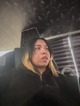 Snapshot of Laila_LS chatting on 03/31/26, 01:13 Laila LS online show from 03/31/26, 01:13