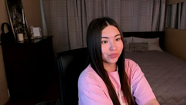 Snapshot of IceIcebabe_ chatting on 05/10/26, 01:09 IceIcebabe online show from 05/10/26, 01:09