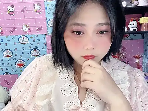 Snapshot of Nhanlu009 chatting on 06/13/26, 01:53 Nhanlu009 online show from 06/13/26, 01:53