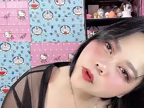 Snapshot of Nhanlu009 chatting on 06/16/26, 01:11 Nhanlu009 online show from 06/16/26, 01:11