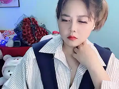 Nhanlu009 online show from 04/13/26, 12:42