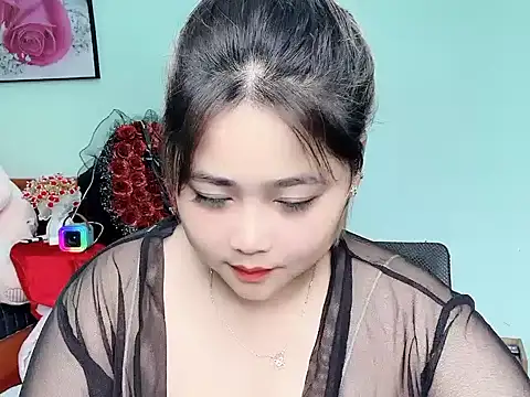 Nhanlu009 online show from 04/15/26, 08:20