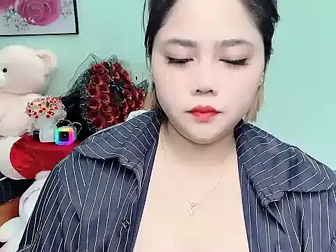 Nhanlu009 online show from 04/18/26, 09:11