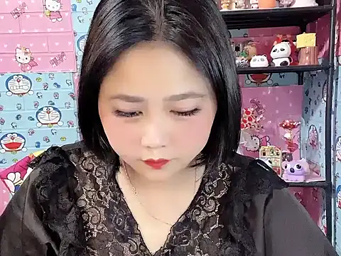 Snapshot of Nhanlu009 chatting on 06/17/26, 01:10 Nhanlu009 online show from 06/17/26, 01:10