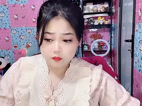 Snapshot of Nhanlu009 chatting on 07/17/26, 12:35 Nhanlu009 online show from 07/17/26, 12:35