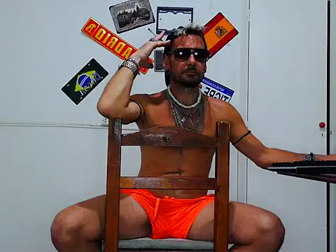 freddymdq100 online show from 03/22/26, 02:37