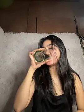 Snapshot of beautyasian23 chatting on 04/07/26, 11:17 beautyasian23 online show from 04/07/26, 11:17