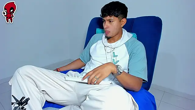 Thiago snoop online show from 04/14/26, 02:27