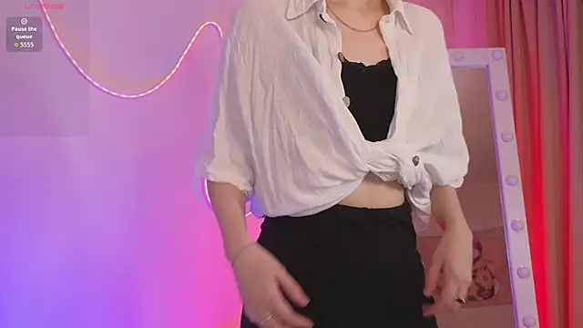 Snapshot of StaceyyJones chatting on 03/19/26, 10:15 StaceyyJones online show from 03/19/26, 10:15