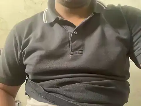 Snapshot of IndianGenZ chatting on 03/18/26, 10:29 IndianGenZ online show from 03/18/26, 10:29