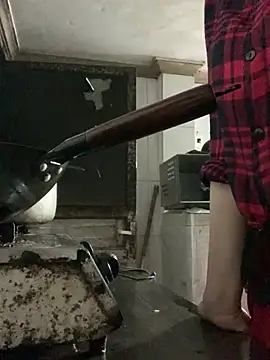 tieuvy6 online show from 04/07/26, 01:35