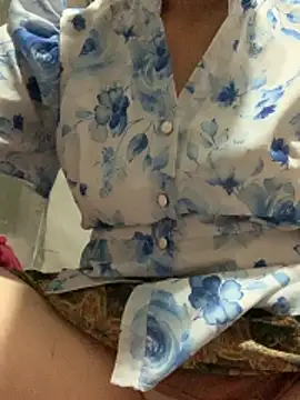 tieuvy6 online show from 04/11/26, 08:56