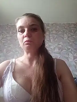 Snapshot of -MilfAnn- chatting on 05/12/26, 08:43 -MilfAnn- online show from 05/12/26, 08:43