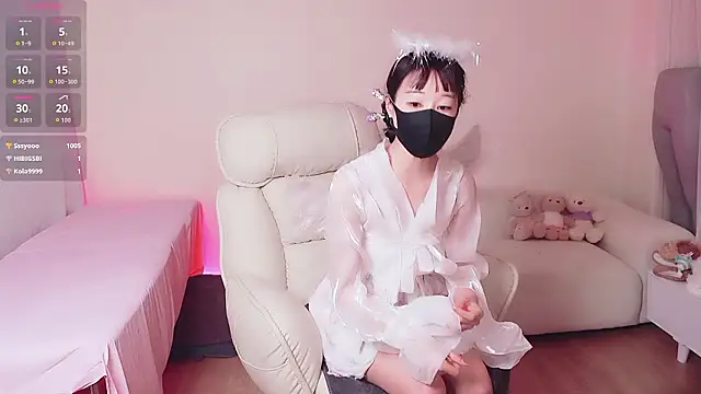 Snapshot of sexyjoy95 chatting on 06/10/26, 10:49 sexyjoy95 online show from 06/10/26, 10:49