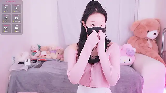 Snapshot of sexyjoy95 chatting on 05/11/26, 10:38 sexyjoy95 online show from 05/11/26, 10:38