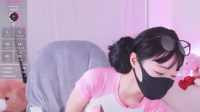 Snapshot of sexyjoy95 chatting on 05/16/26, 05:28 sexyjoy95 online show from 05/16/26, 05:28