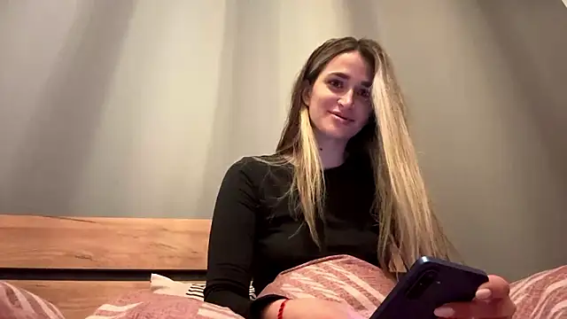 LillianLeroy online show from 03/19/26, 01:44