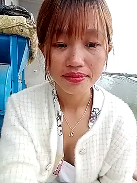 Snapshot of gogo-min chatting on 05/08/26, 01:53 gogo-min online show from 05/08/26, 01:53