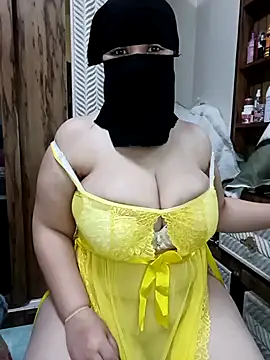 queen lily online show from 05/17/26, 05:57