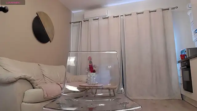 Snapshot of ClaraBarnezz chatting on 04/11/26, 07:45 ClaraBarnezz online show from 04/11/26, 07:45