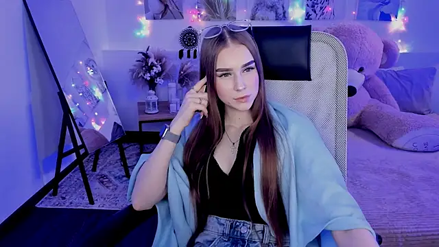 Snapshot of SparkleRoses chatting on 04/09/26, 10:21 SparkleRoses online show from 04/09/26, 10:21