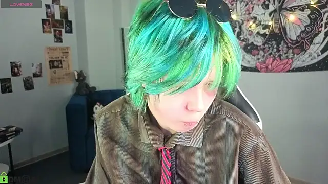 LittleKittenStar online show from 04/30/26, 03:13